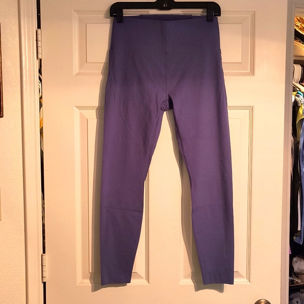 Gray leggings